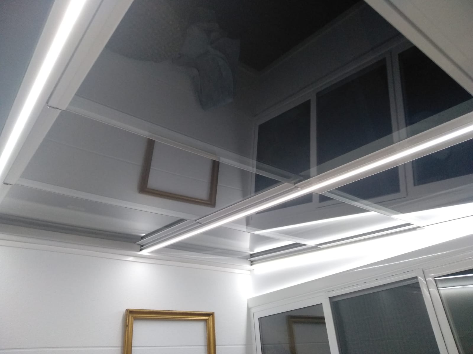 Instalación techo móvil y fijo de cristal. Zaragoza